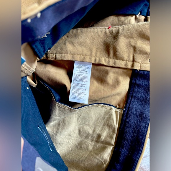 J.CREW: BEST SELLER
484 Slim-fit midweight tech pant 30/30 - Picture 10 of 11